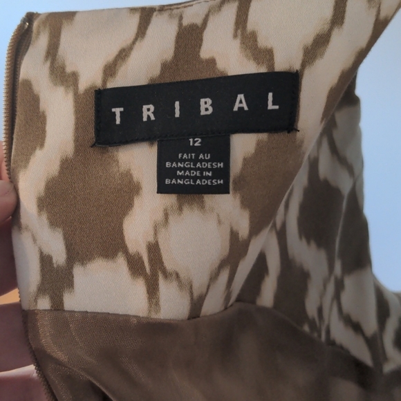 Sleeveless Printed Dress - Picture 5 of 5